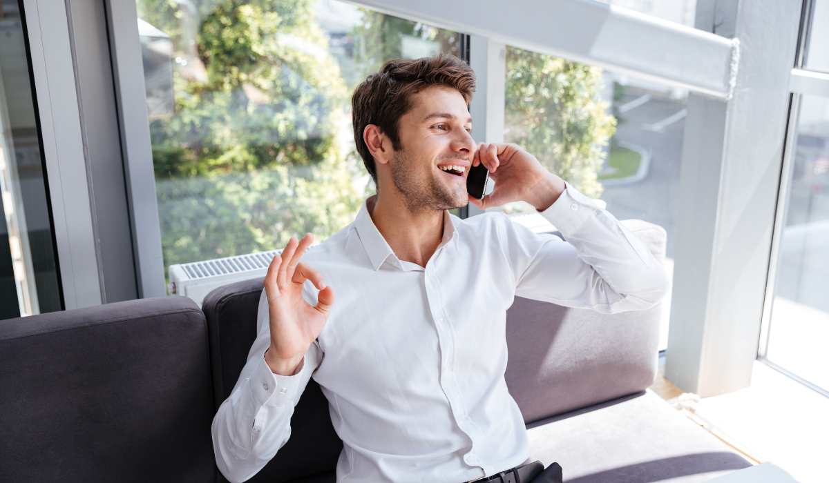 man-on-the-phone