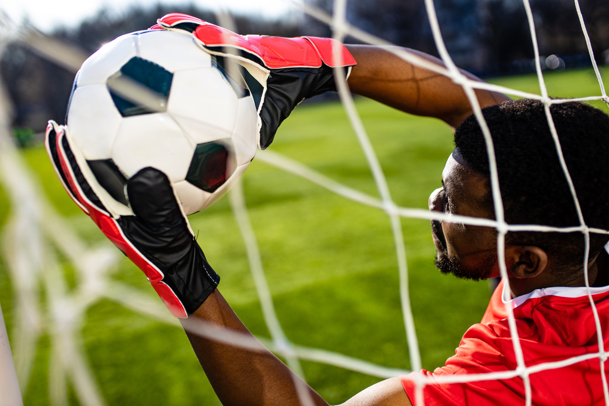 Découvrez comment SFR combine Amazon Prime, Ligue 1 Uber Eats et Bouquet Famille pour suivre la reprise de la L1