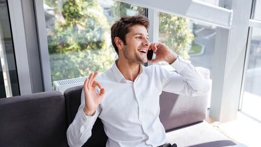 man-on-the-phone
