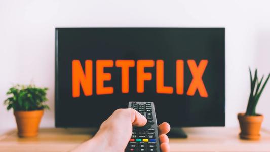 Netflix prévoit des augmentations tarifaires : ce que cela signifie pour les abonnés !
