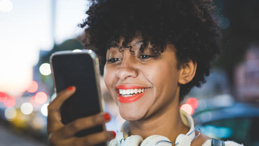 Free Frappe Encore : Des Promos Smartphones Qui Vont Vous Faire Adorer la Rentrée !