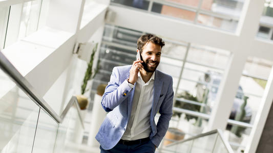 RED Mobile : La clé de l'excellence réseau SFR sans casser la tirelire !